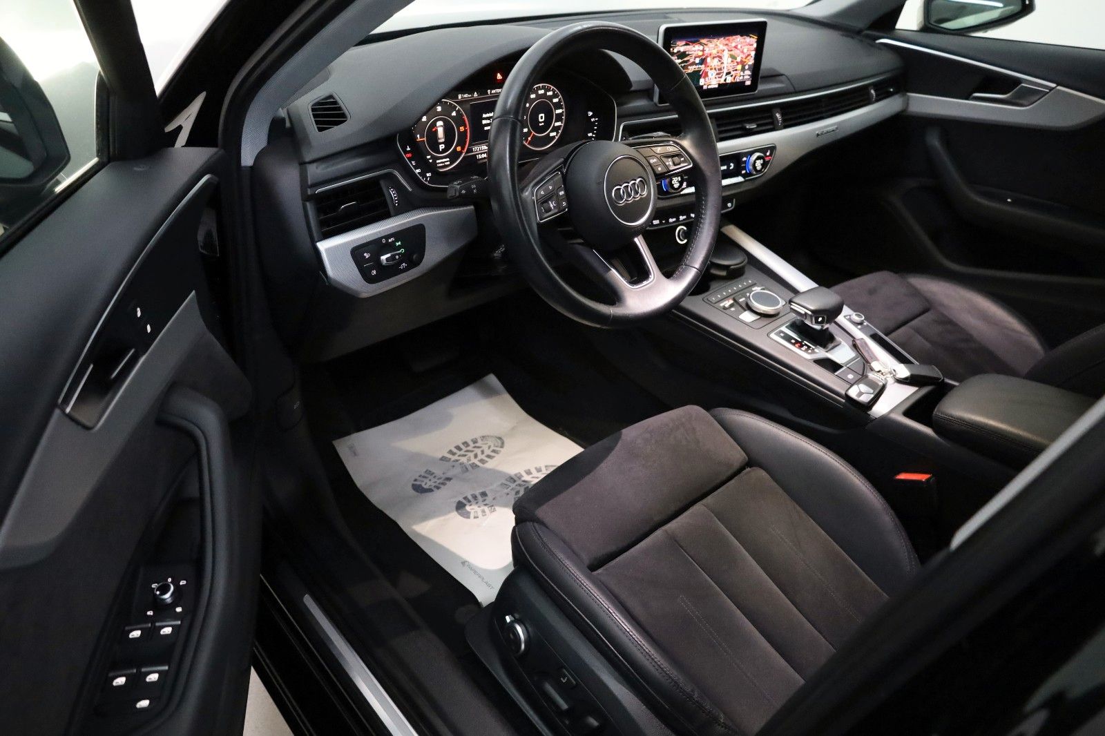 Fahrzeugabbildung Audi A4 Avant 40TDI quattro sport T.Leder,Navi,LED,SH