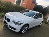 BMW 118d Sport Line, 8-fach bereift - BMW 1 Series aus 2014