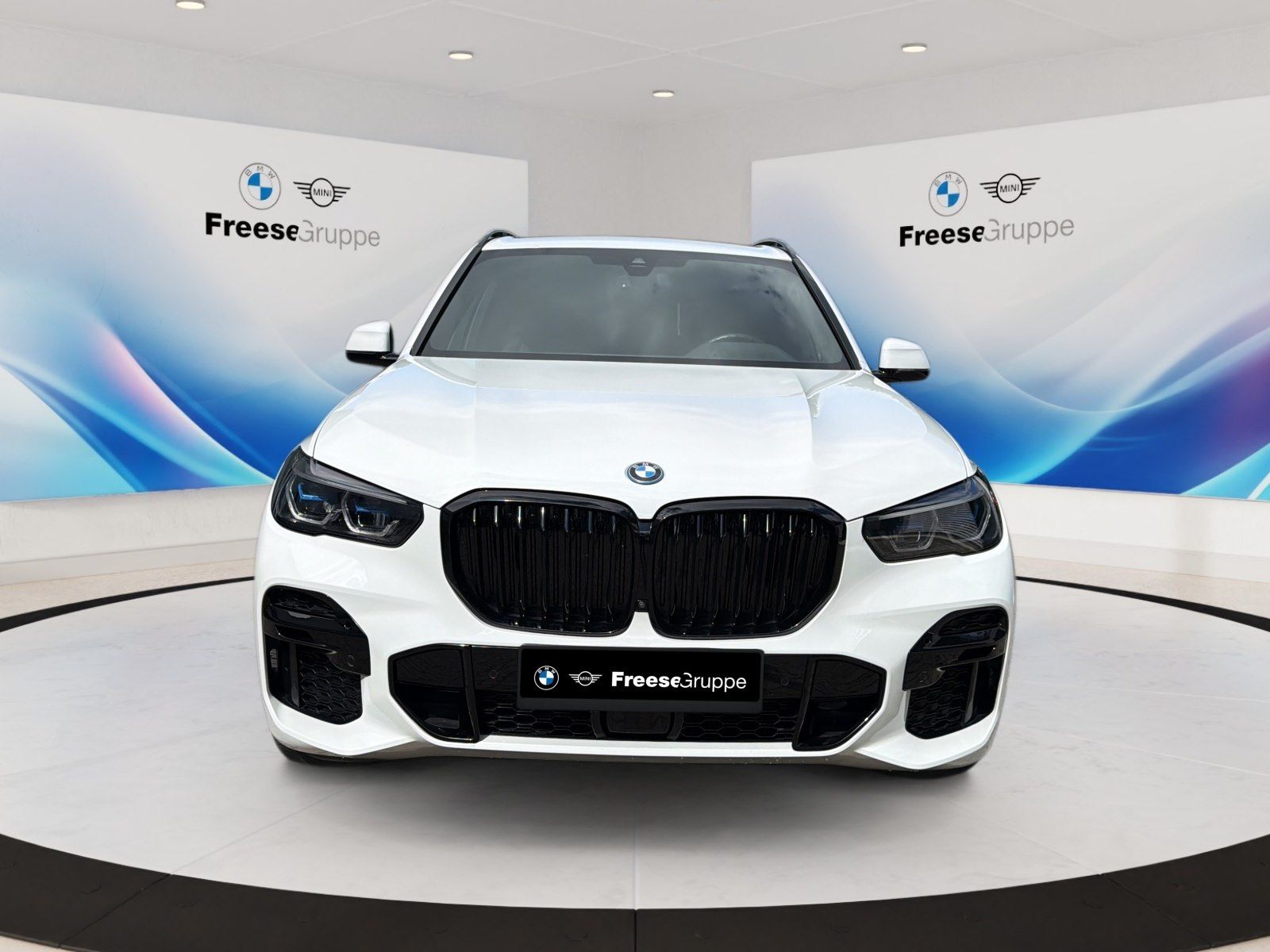 BMW X5 xDrive45e M Sport Laser 360° HEAD-UP RFK LED imagem 2
