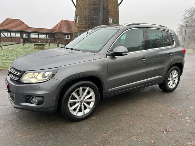 Volkswagen Tiguan Sport & Style/Panorama/Xenon/Navi/Ahk !!