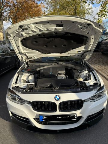 BMW 320i xDrive Automatic -