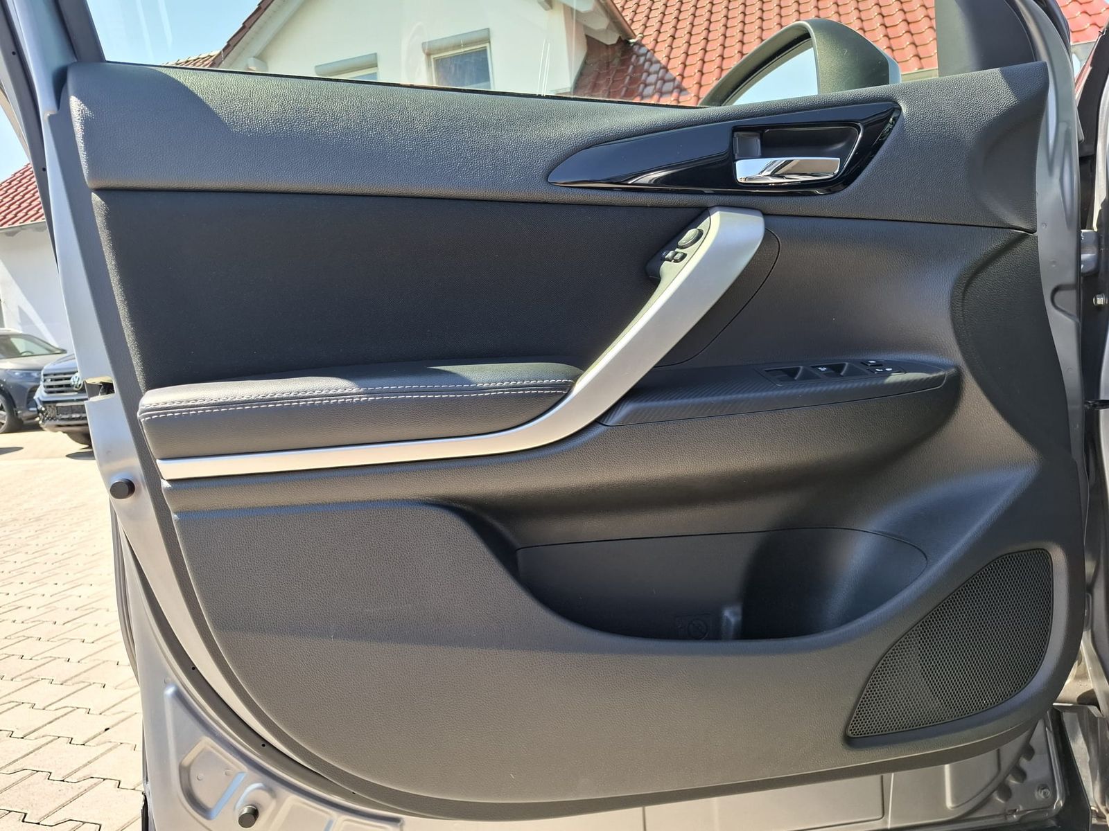 Fahrzeugabbildung Mitsubishi Eclipse Cross 1.5 Plus KAMERA*TEMP*KLIMA*SHZ*APP