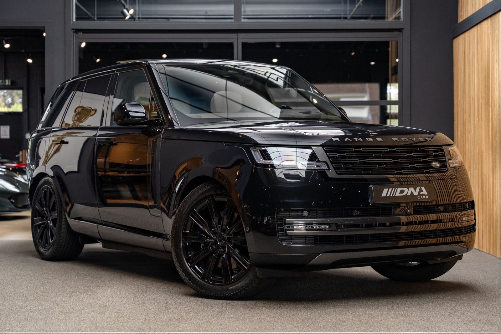 Land Rover Range Rover P550e Autobiography Koelbox AHK Comf