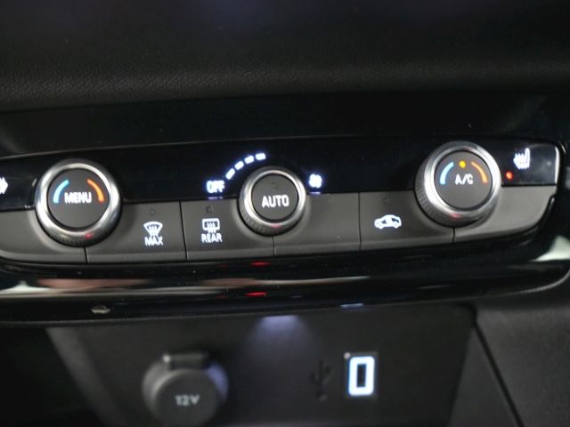 Corsa F FACELIFT HYBRID GS eDCT+LED MATRIX+NAVI+