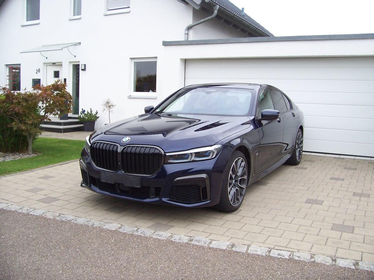 BMW 750 i x M Sportpaket 4xMemory/F-Parken/EGSD/Laser
