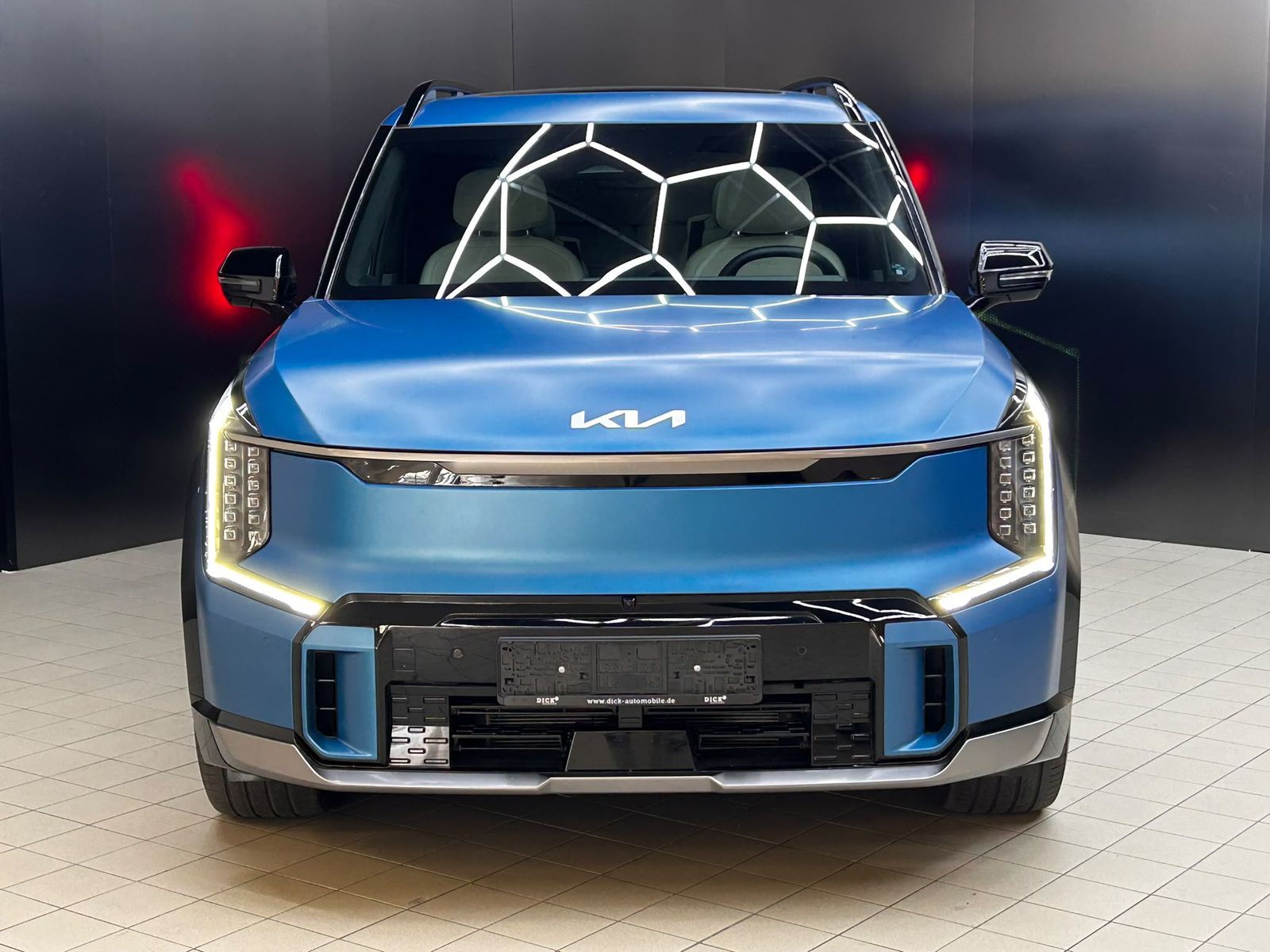 Fahrzeugabbildung Kia EV9 GT-Line Launch Edit PANO+HEAD+LED+ACC+WP+360
