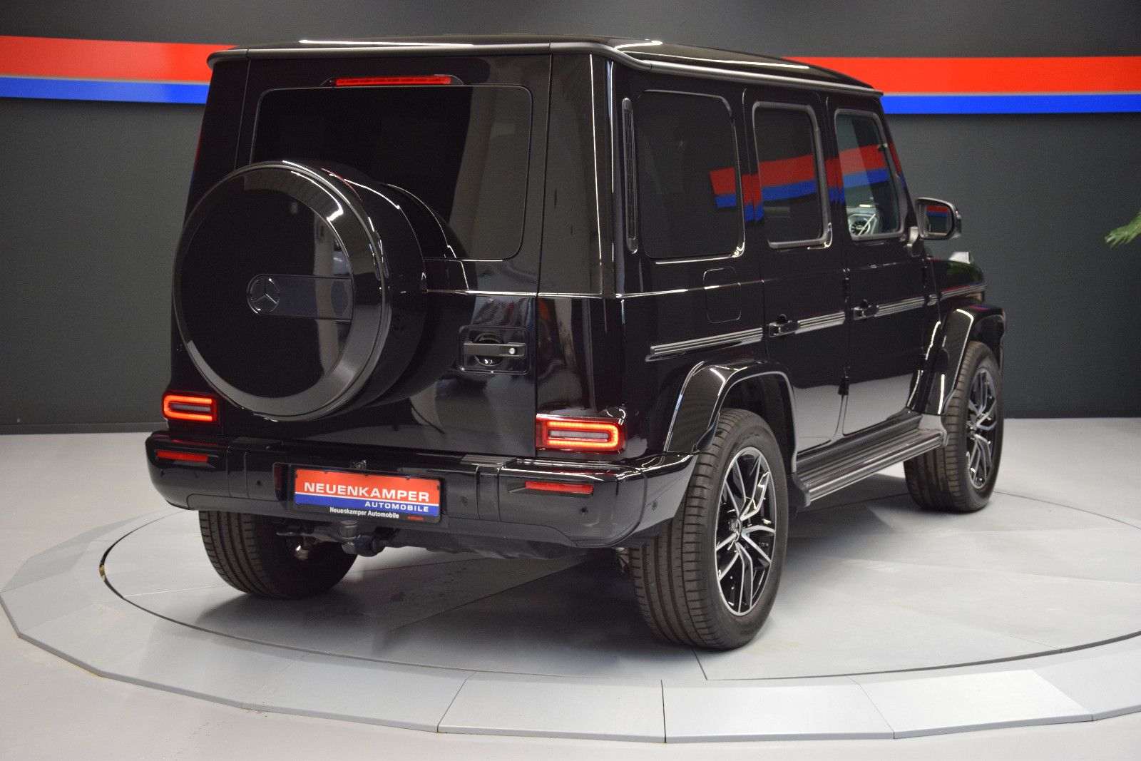 Fahrzeugabbildung Mercedes-Benz G 450 d AMG Line SDach. Burmester ACC 360° AHK