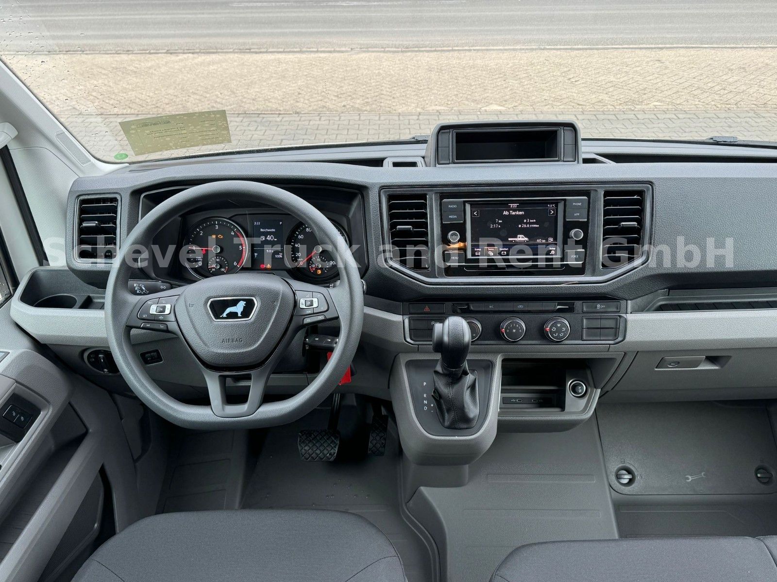 Fahrzeugabbildung MAN TGE 3.180 4x4  DoKa Pritsche Automatik