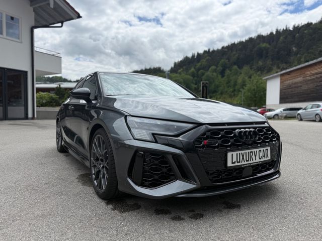 AUDI Performance Edition 1 of 300