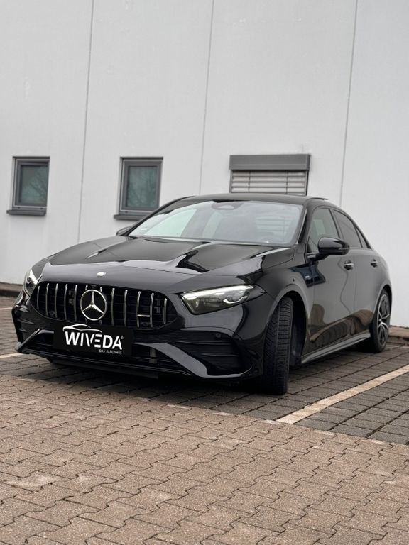 MERCEDES-BENZ A 35 AMG