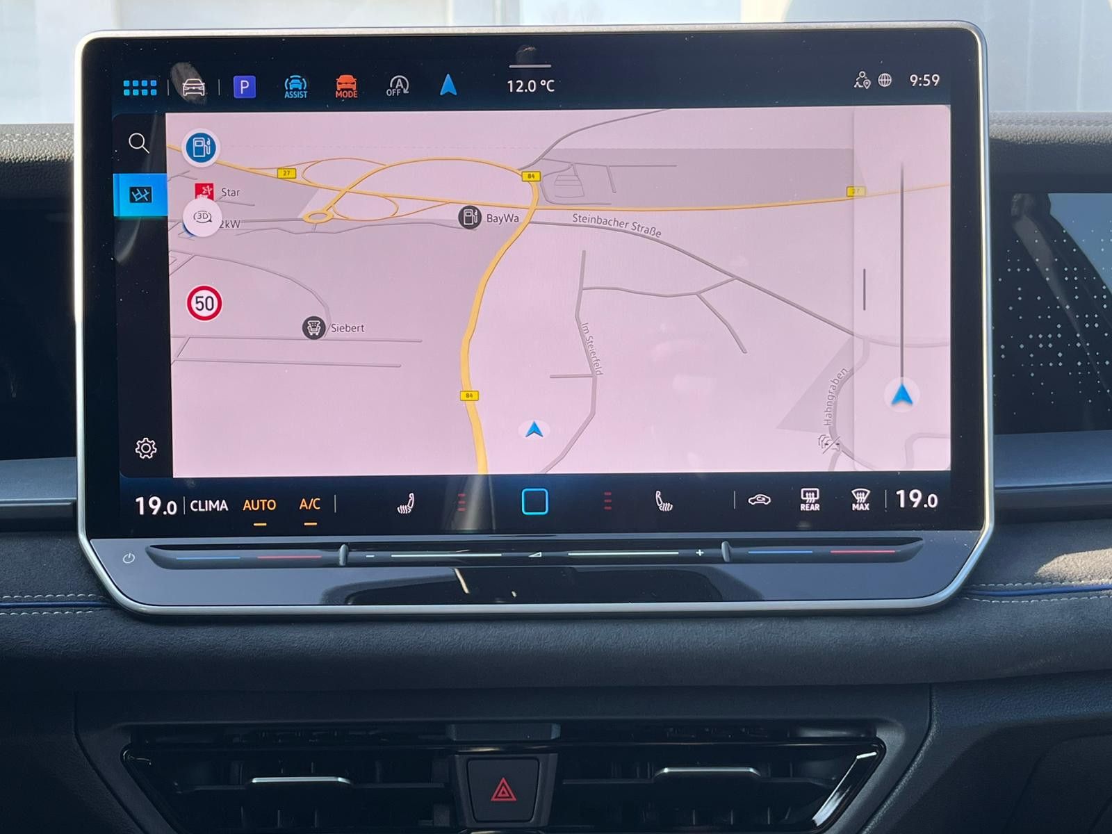 Fahrzeugabbildung Volkswagen Tayron 2.0 TDI 4M R-Line BLACK*7Si*MATRIX*PANO