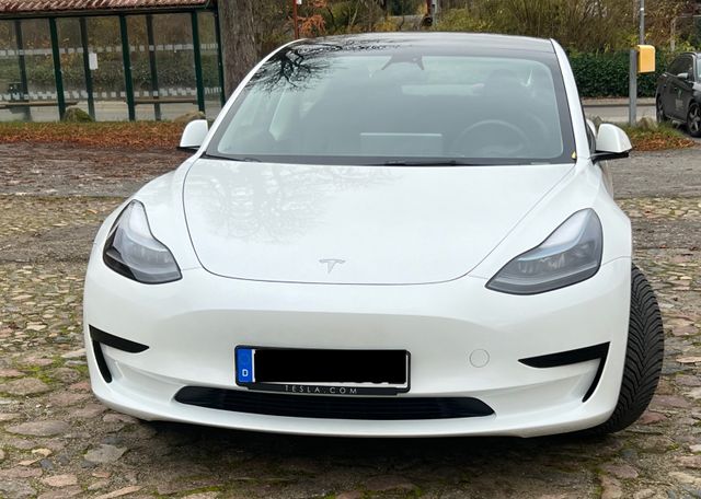 Tesla Model 3 Hinterradantrieb Standard Range RWD AHK