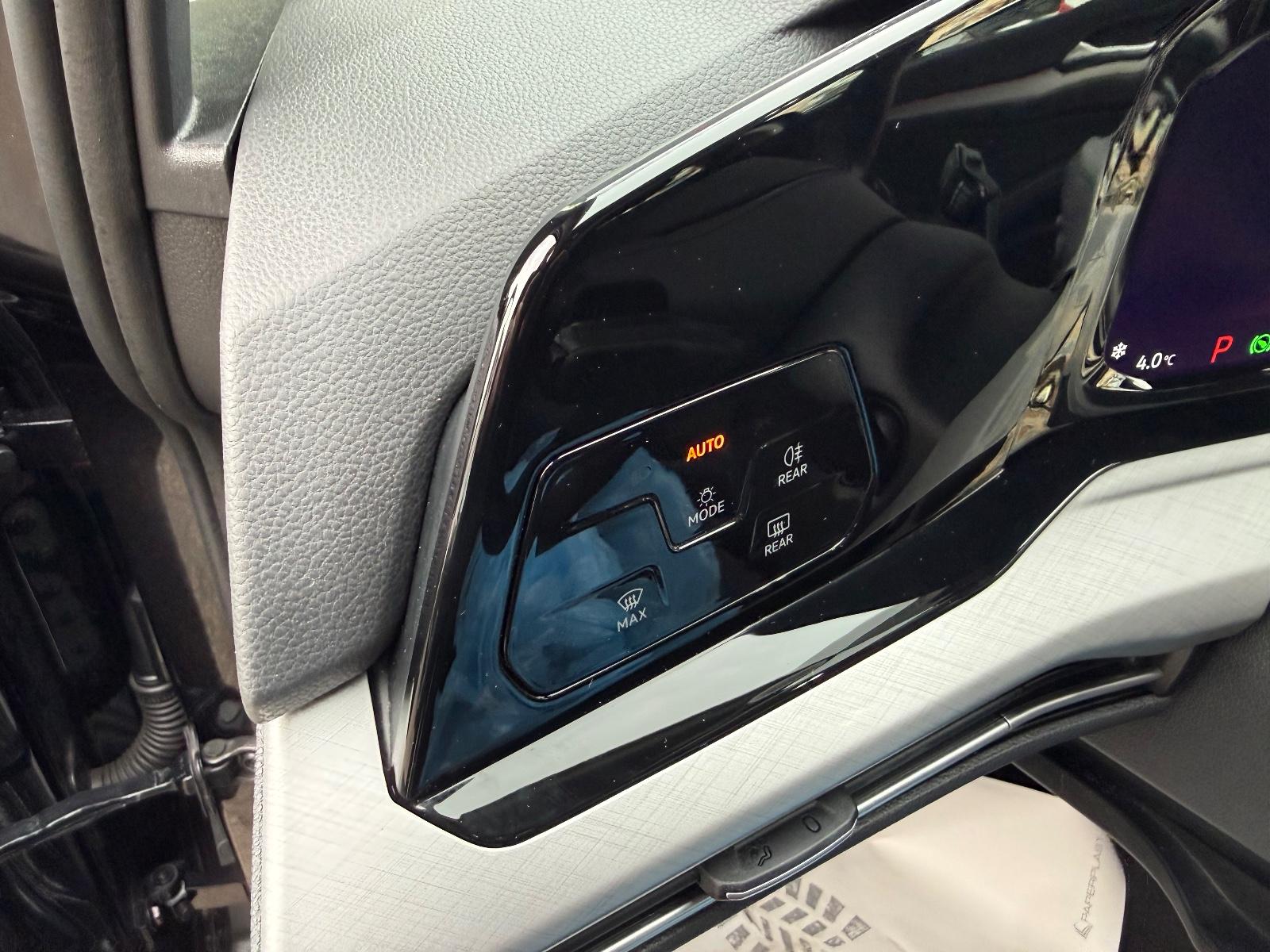 Volkswagen Golf VIII LIM. 1.5 TSI Life/DSG/ACC/NAVI/LED/ALU, миниатюра 15