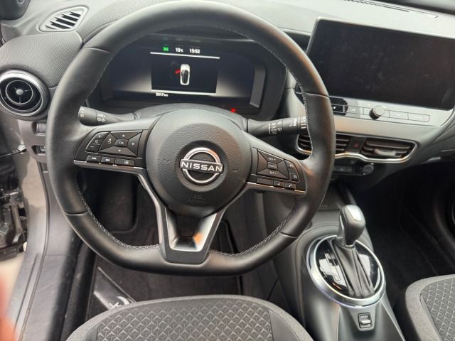 Fahrzeugabbildung Nissan JUKE 1.6 HYBRID 143 PS 4AMT N-CONNECTA Winter II