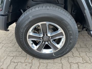Jeep Wrangler - 8