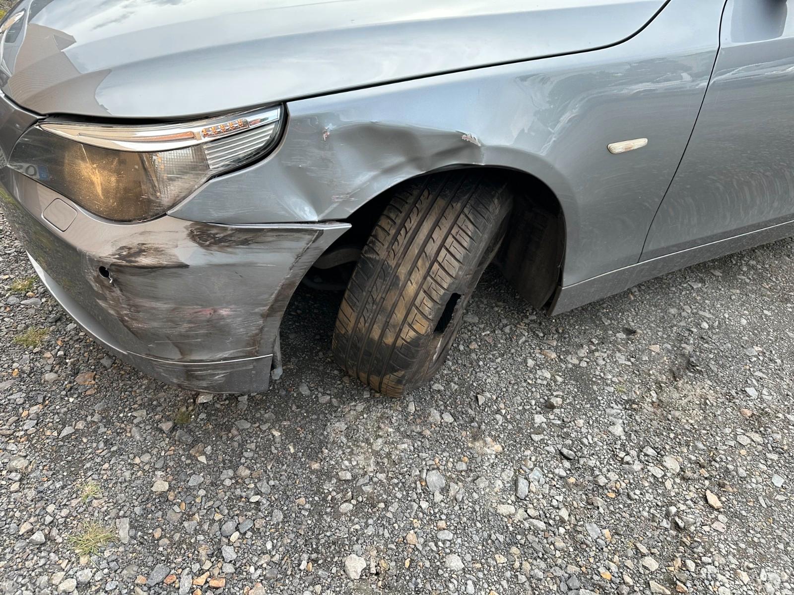 BMW 525 2005 — салон