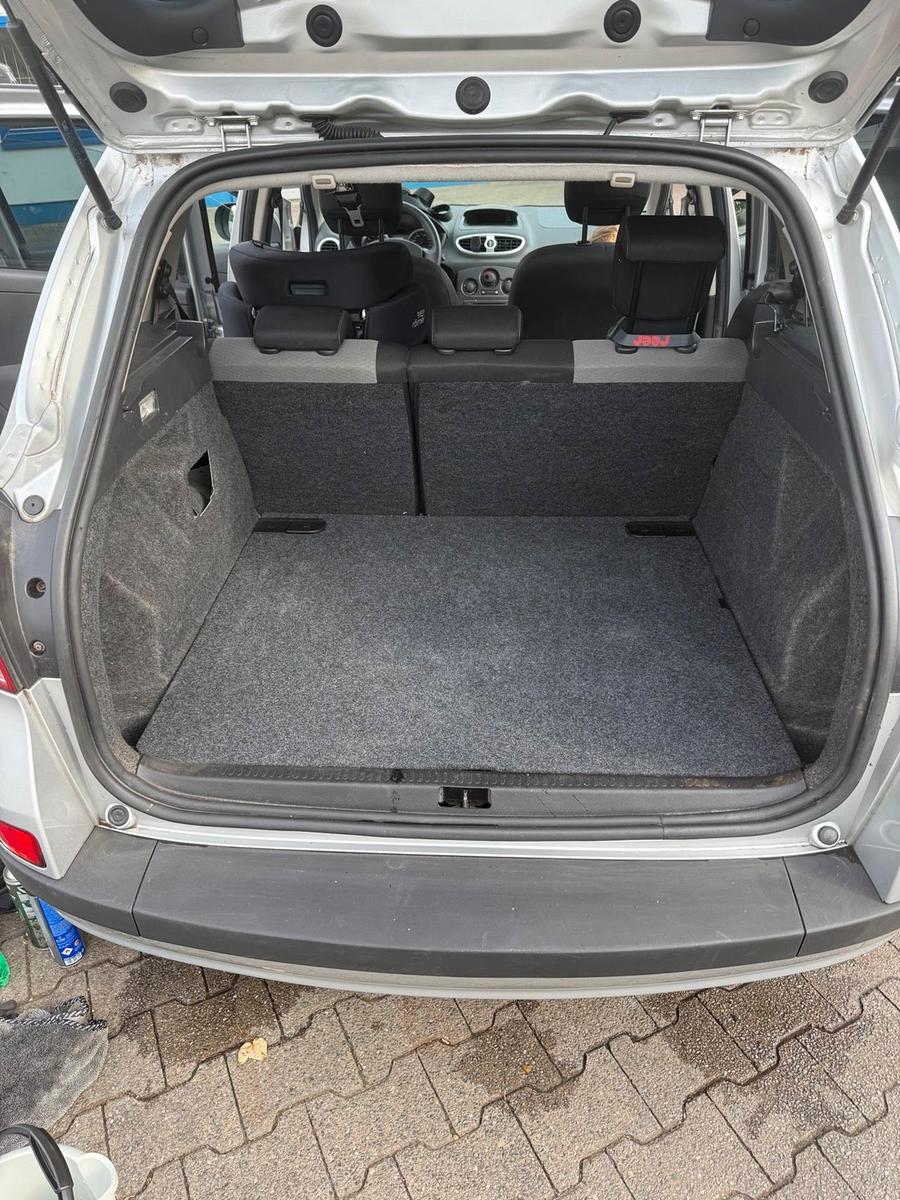 Renault Clio 2011 — photo 10