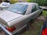 Mercedes-Benz W 124 250 D - Mercedes-Benz 250: W124 250d
