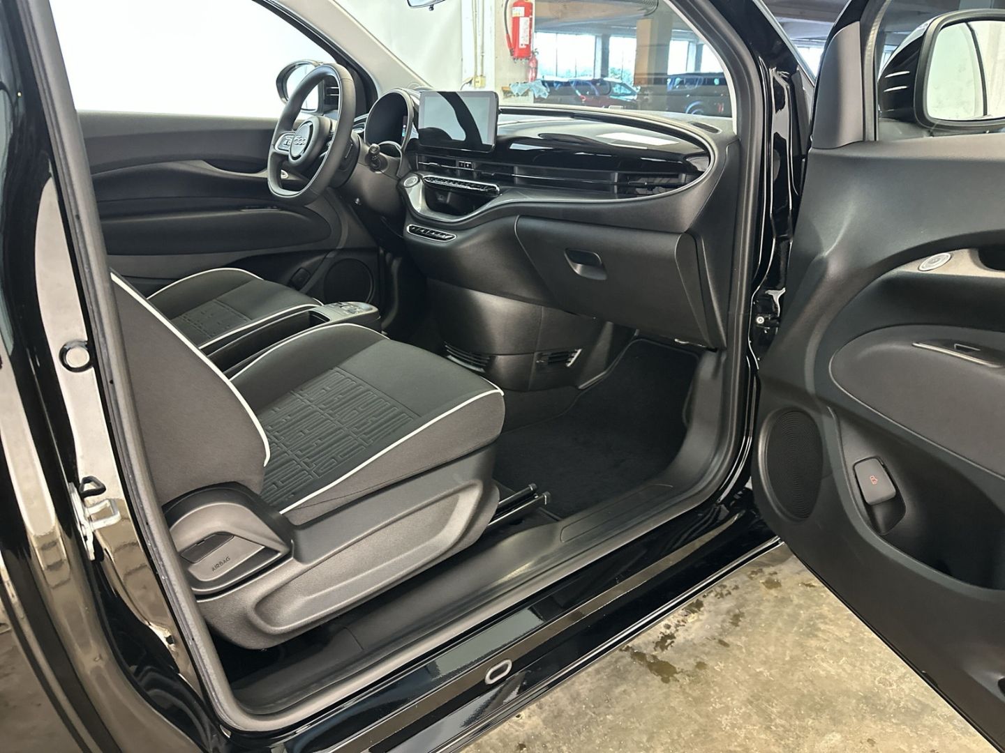 Fiat 500e - Bild 12