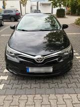 Toyota Auris 2016 neu TÜV - Toyota Auris Gebrauchtwagen in Frankfurt