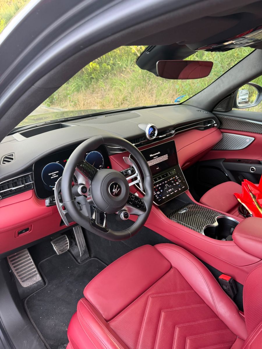 MASERATI Grecale
