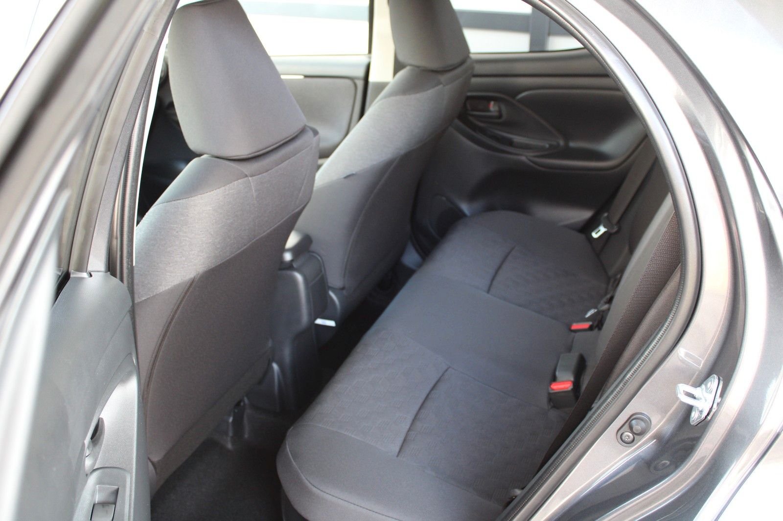 Fahrzeugabbildung Toyota Yaris 1.5 Hybrid Teamplayer + Comfort-Paket
