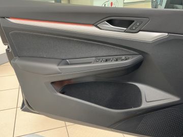 Bild 10 VW Golf 8 1.5 TSI Life+ACC+NAVI+LED+PDC