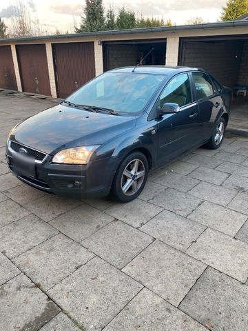 Ford Focus Ghia