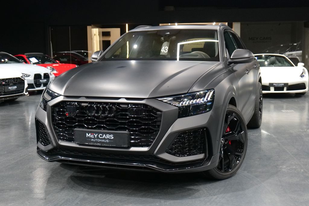 Audi RSQ8