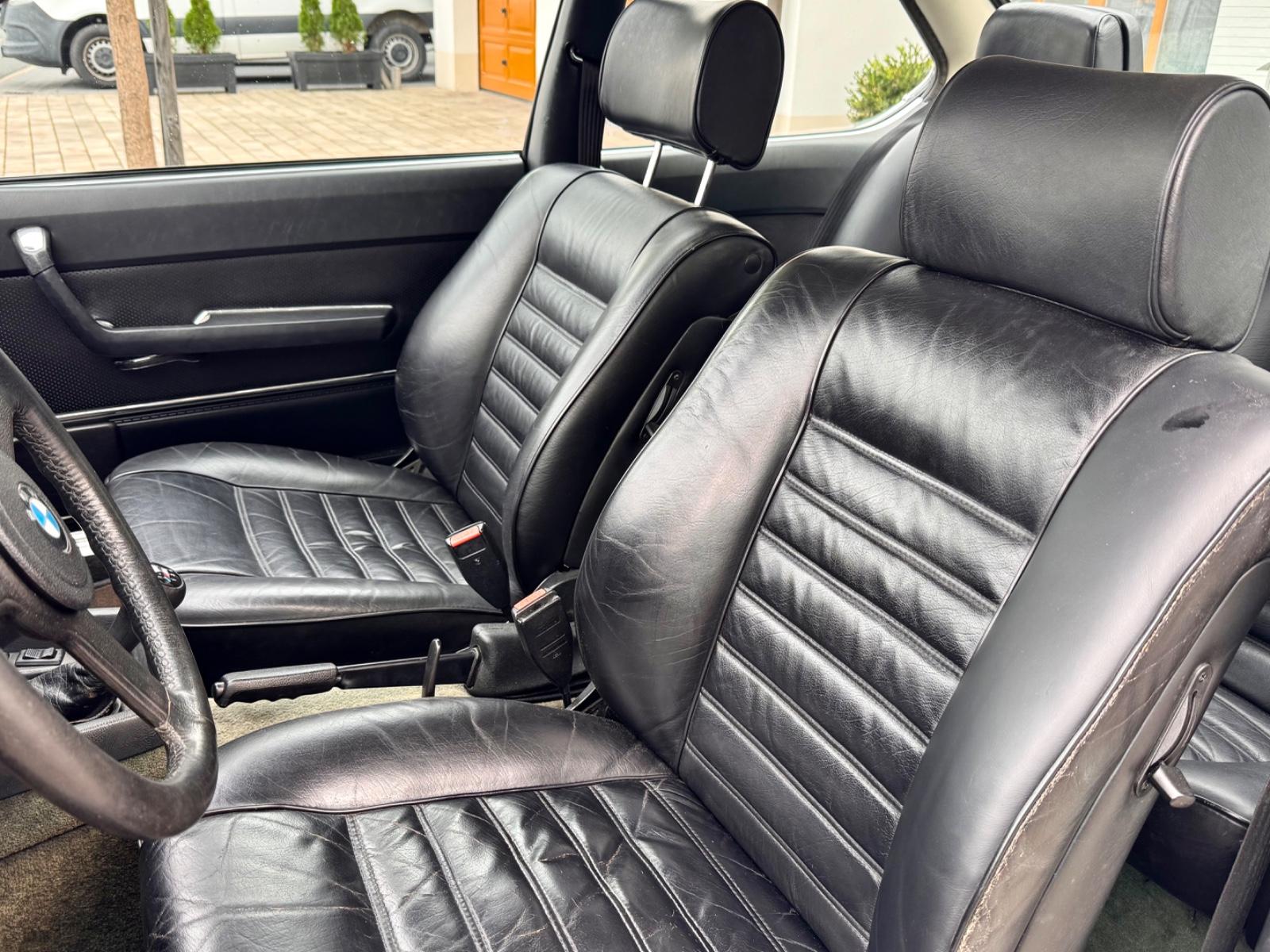 BMW Série 635 CSI E24 218ch - BVM 5 Raports - Imatriculation H - CT récent - Entretien complet