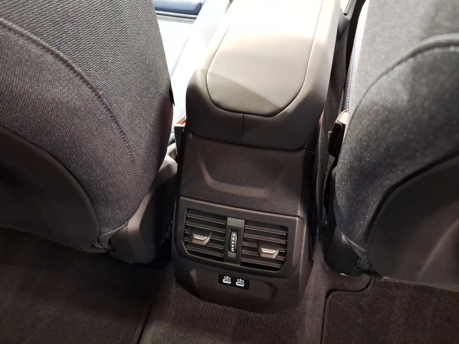 BMW 220 - Bild 17