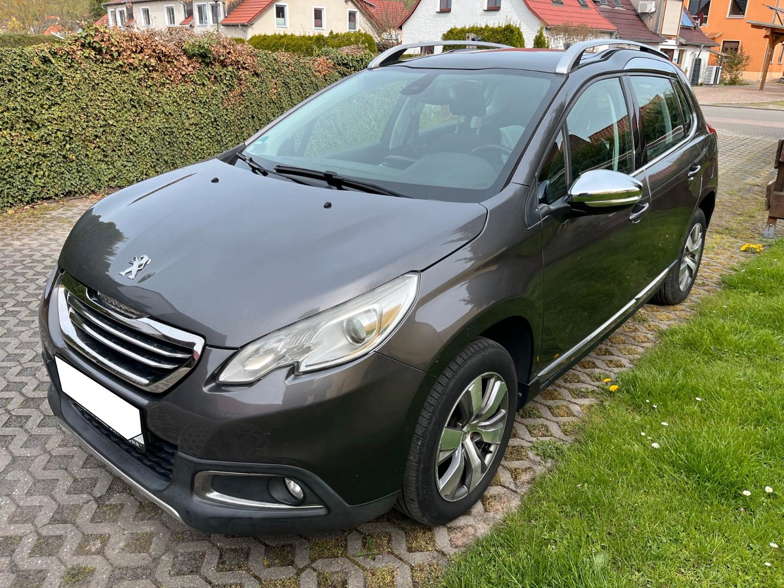 Peugeot 2008 Allure "1.Hand+S-Heft+TÜV+Navi+Alus+uvm."