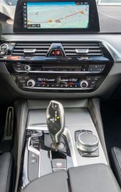 Fahrzeugabbildung BMW 540d Touring xDrive M-SPORT|KEYL|360°|AMBI|DISP