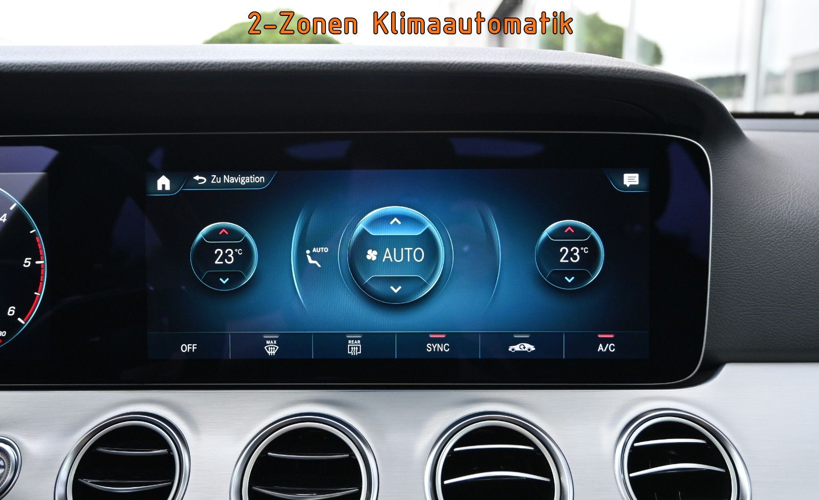 Fahrzeugabbildung Mercedes-Benz E 220 d T Avantgarde Night Paket °AHK°PANORAMA°