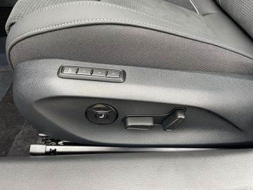 Skoda Superb Combi 2.0 TDI DSG 4x4 Sportline *PANO*HUD