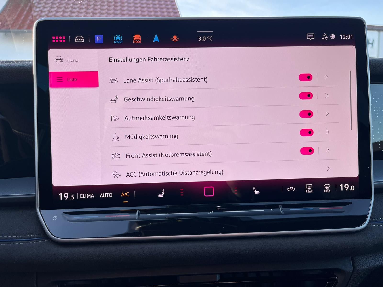 Fahrzeugabbildung Volkswagen Tayron 2.0 TDI 4M R-Line BLACK*7Si*MATRIX*PANO