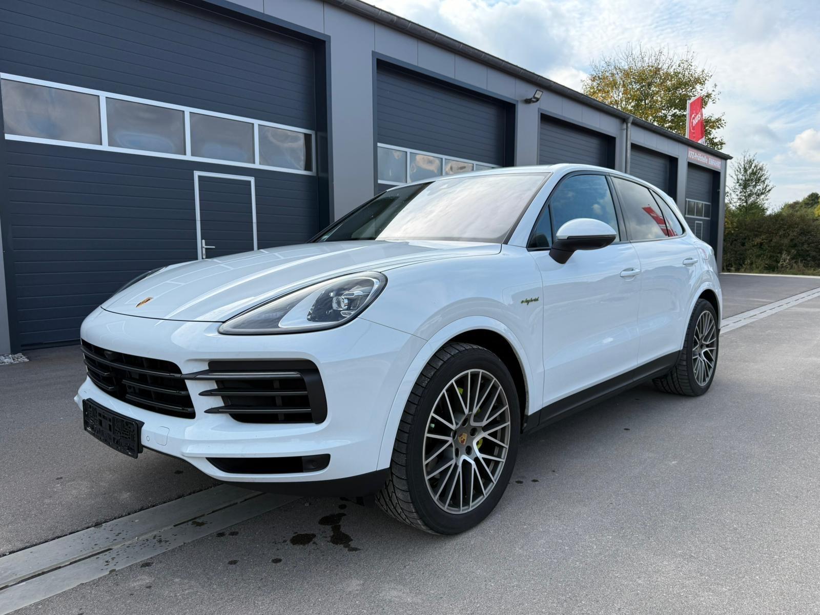 Porsche Cayenne E-Hybrid Platinum Edition+AHK+Pano+Alu21