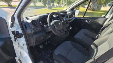 Renault Trafic - 12