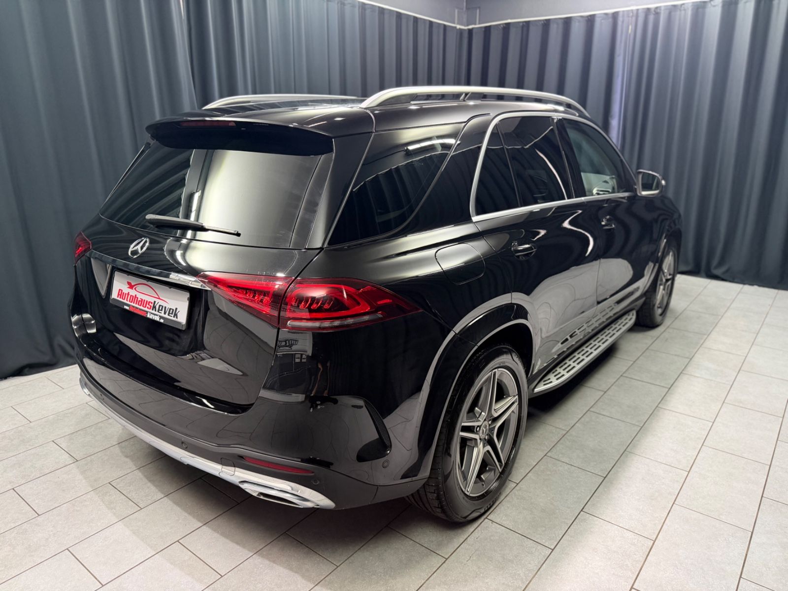 Fahrzeugabbildung Mercedes-Benz GLE 350 d 4Matic |AMG-LINE|AHK|PANO