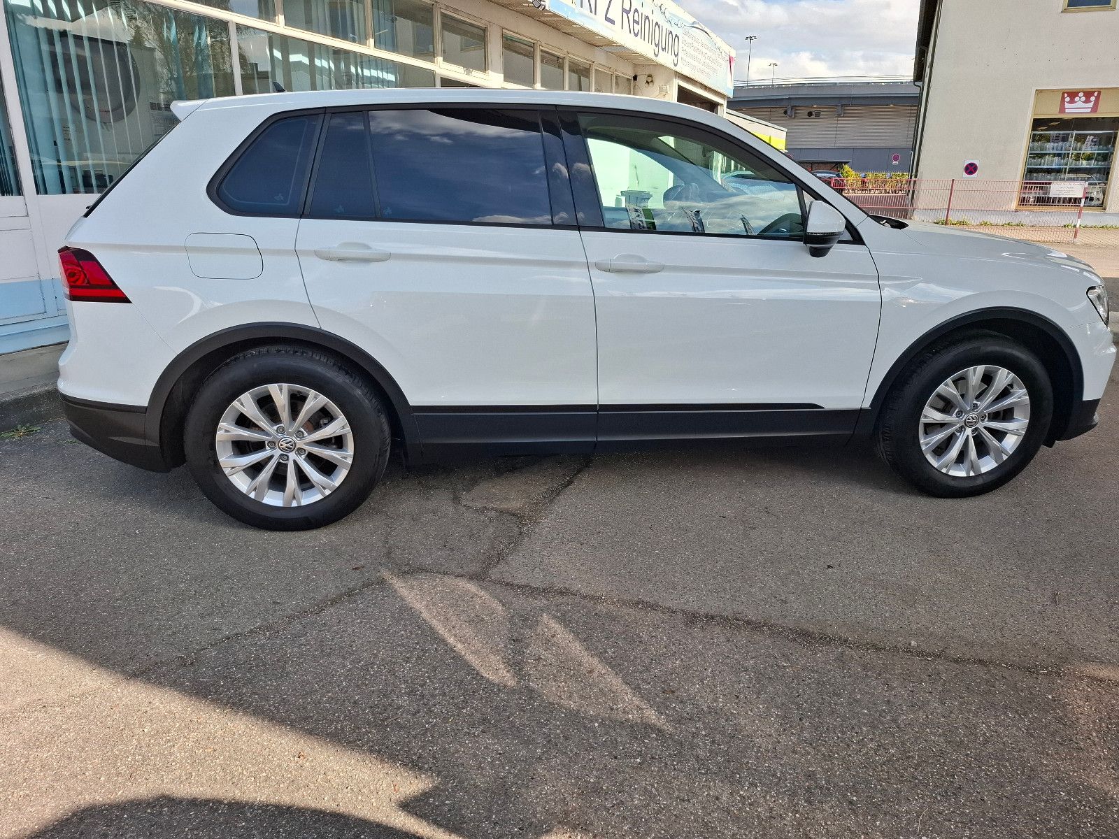 Volkswagen Tiguan Trendline 1,4 BMT/Start-Stopp , 56000km!! foto 19