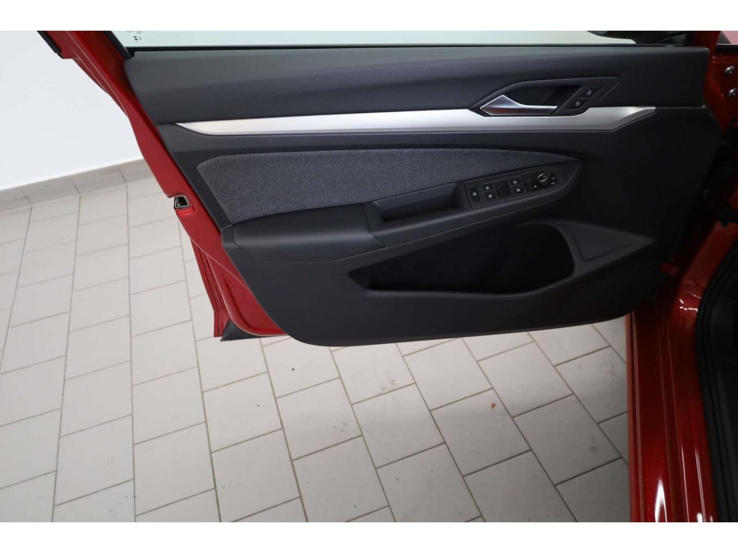 Volkswagen Golf 1.5 eTSI Move DSG NAV/LED/RFK/ACC/Klima/SH, миниатюра 14