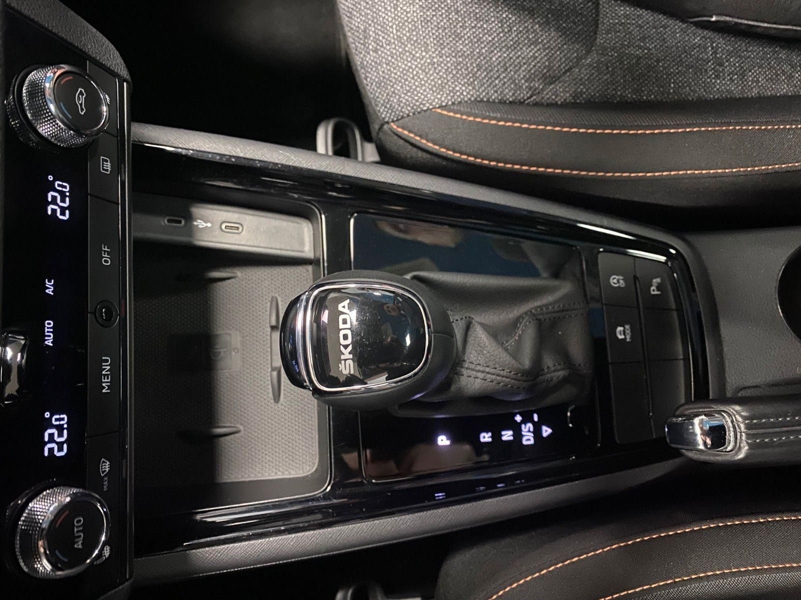 Fahrzeugabbildung SKODA Kamiq 1.5 TSI CLEVER+NAVI+Rück.KAMERA+ALLWETTER+