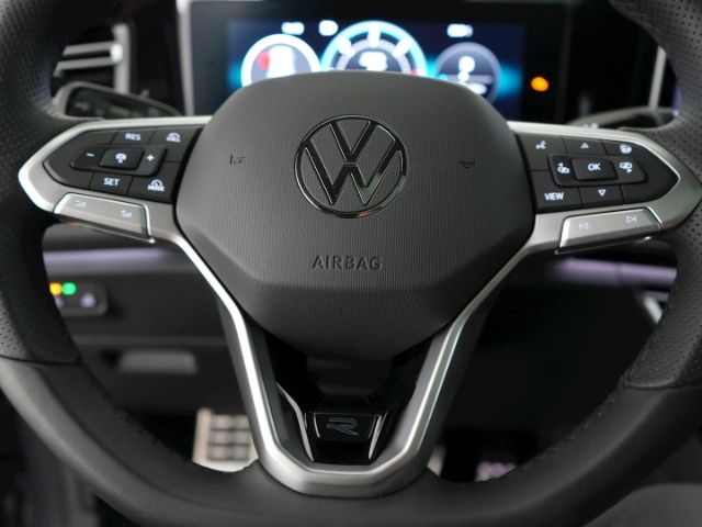 Tiguan R-LINE TDI DSG 4MOTION+AHK+RÜCKFAHRKAMERA