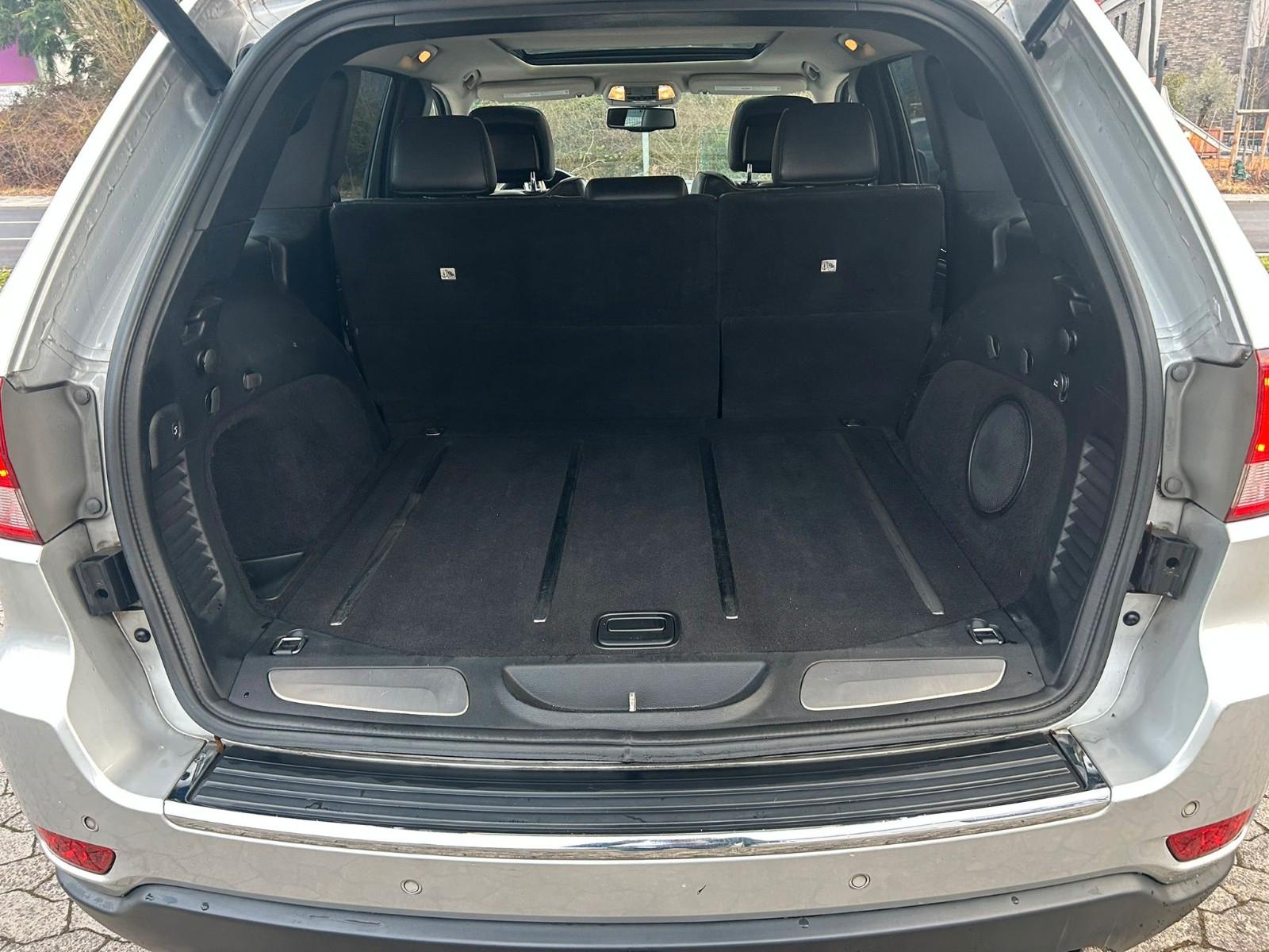 Jeep Grand Cherokee 3.0 CRD | 241 ch | BVA | Toit panoramique | Suspension pneumatique | Cuir | Caméra de recul | Régulateur adaptatif
