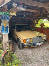 Mercedes-Benz Oldtimer W123 300d 1Vorb - Mercedes-Benz 300: D W123