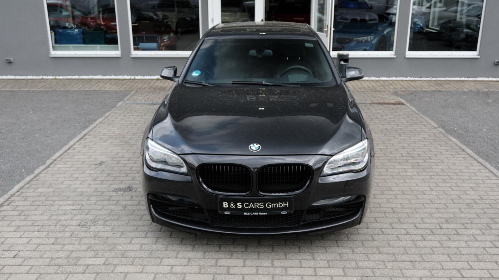 BMW 750Li xDrive M Paket Led Light H.Kardon