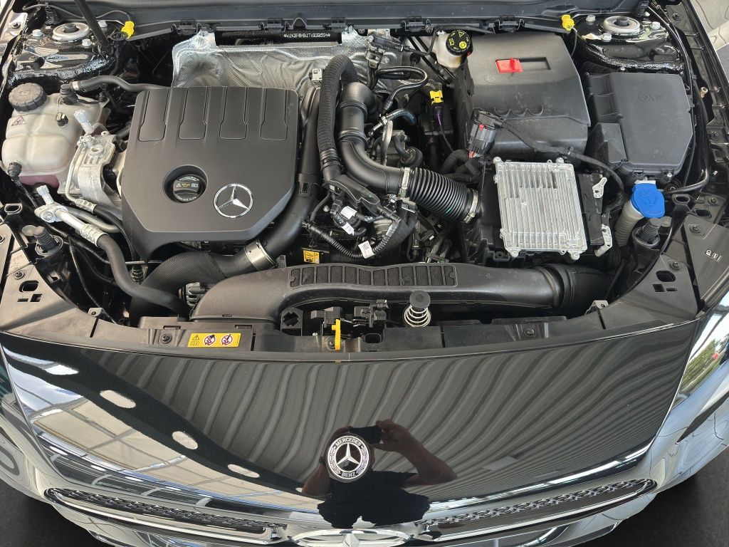 Fahrzeugabbildung Mercedes-Benz A 200 AMG Line AMG*Night*Navi*PDC*ParkAss*RFK