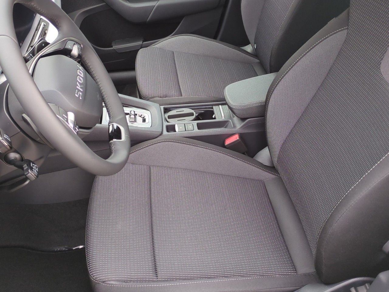 Fahrzeugabbildung SKODA Octavia Combi Selection TDI DSG,AHK