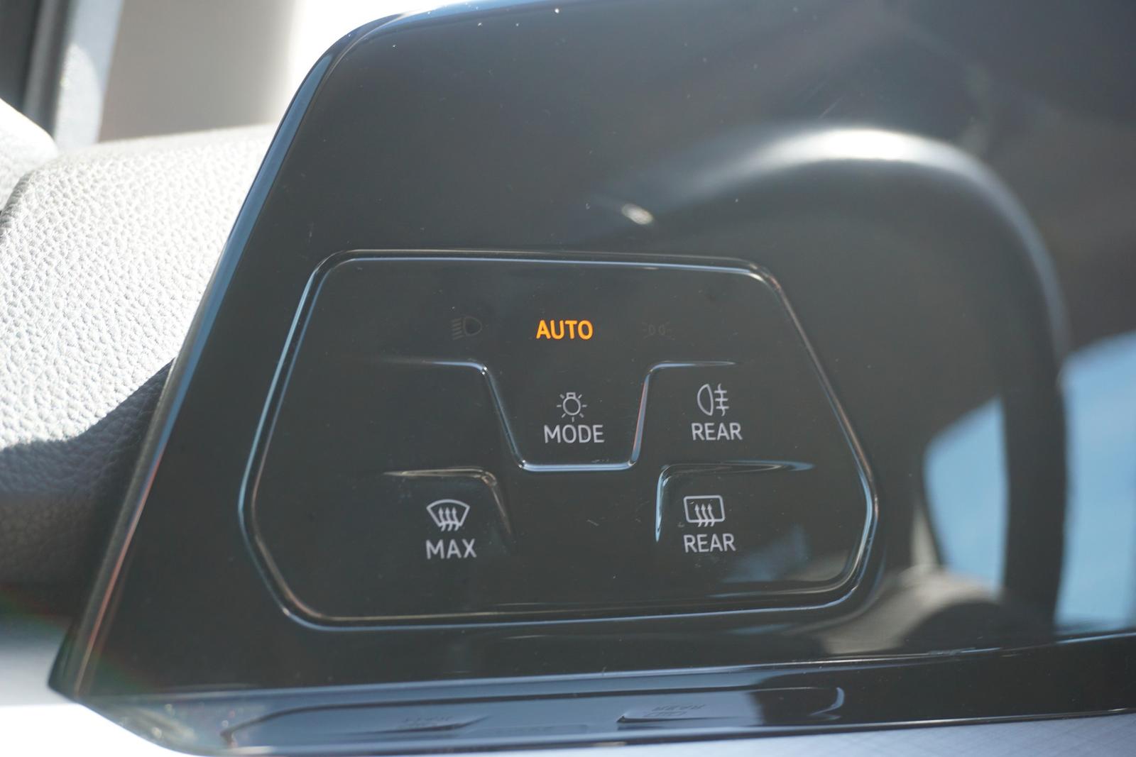 Volkswagen Golf VIII 1.5 TSI Life LED Navi App-Connect ACC, миниатюра 24