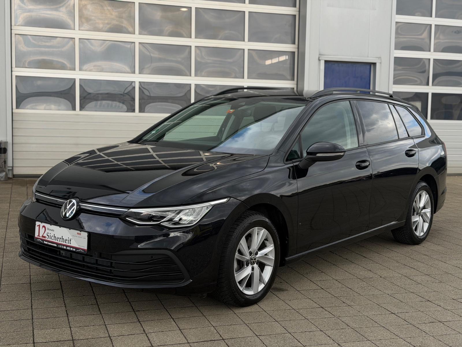 Volkswagen Golf VIII Variant Life 1.5 eTSI DSG ACC Hybrid